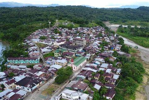 Crisis humanitaria en el Chocó: 5.000 familias confinadas