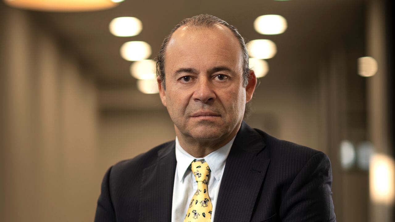 OPINIÓN | Jugando a la democracia como si fuera gallina ciega. Por Luis Guillermo Echeverri