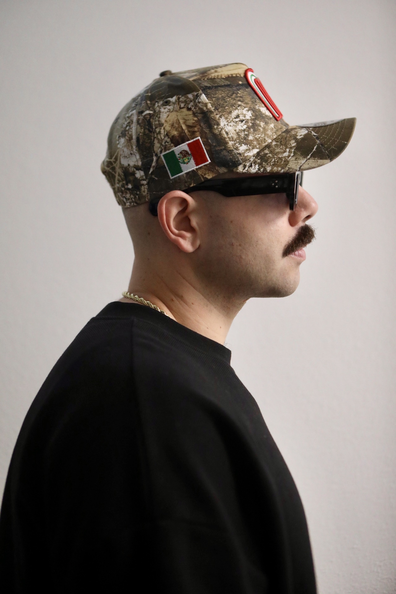 DEL ASADOR AL RAVE: DJ BOLO LLEVA EL SABOR DE LA CARNE ASADA AL EDÉN ELÉCTRICO DE MEDELLÍN